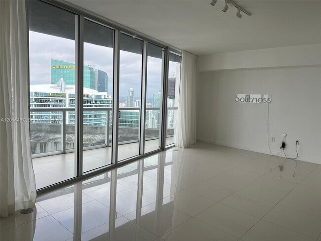 Photo - 475 Brickell Ave Unidad 5508