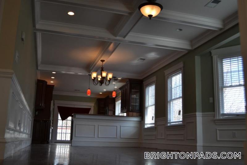 Photo - 127 Nonantum St Unidad 1