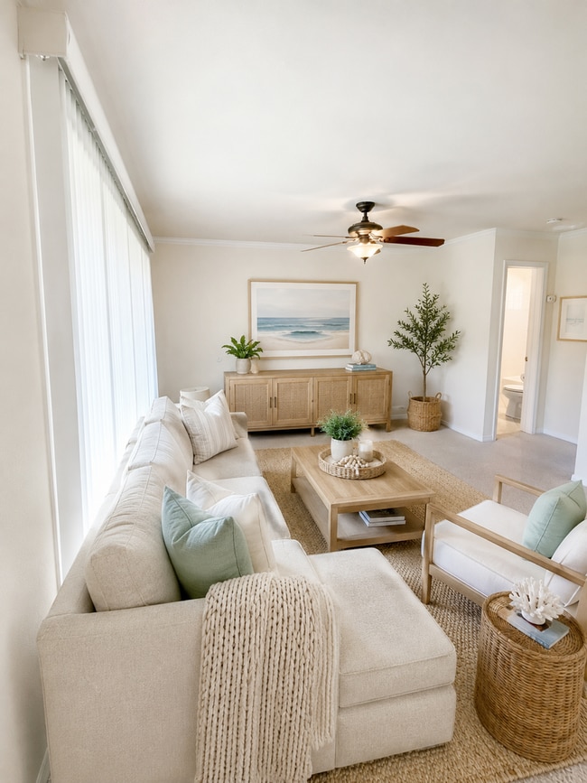 Photo - La Playa 1 bedroom, 1 bath Steps to Bay & Point Loma Village