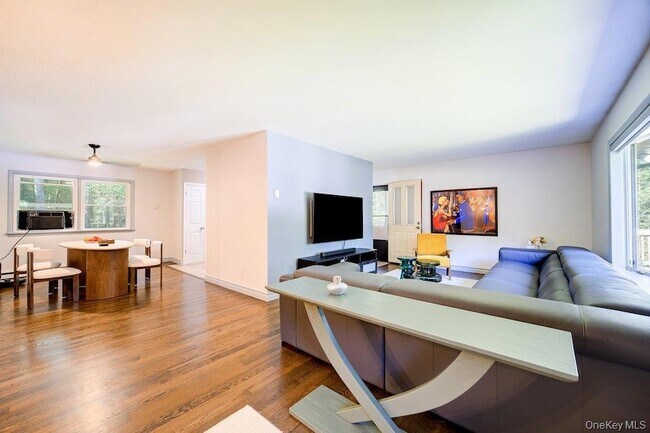 Photo - 132 Proctor Rd