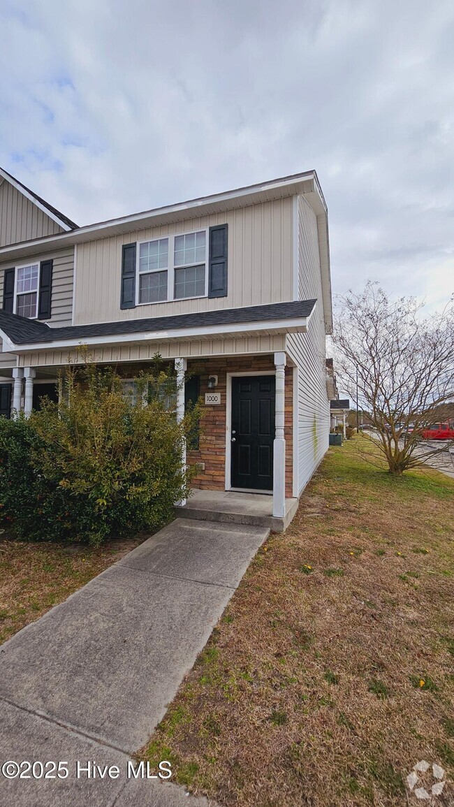 Building Photo - 1000 Ornate Dr Rental