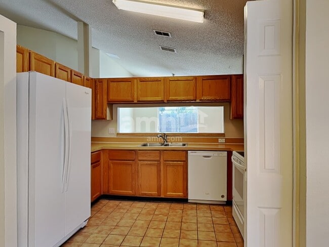 Photo - 4308 Iveyglen Ave