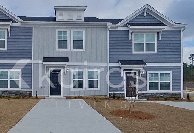 Building Photo - 2241 Banyon Cir