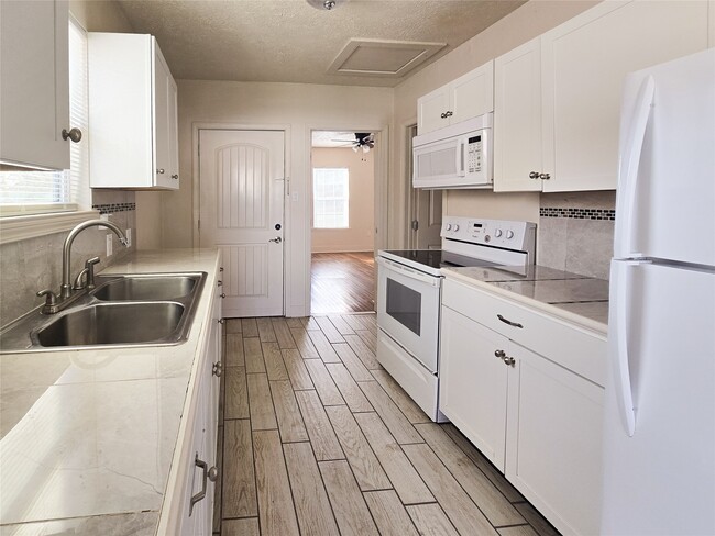 Photo - 5309 Avenue O