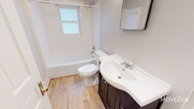 Photo - 130 Spring St SW Unit 3