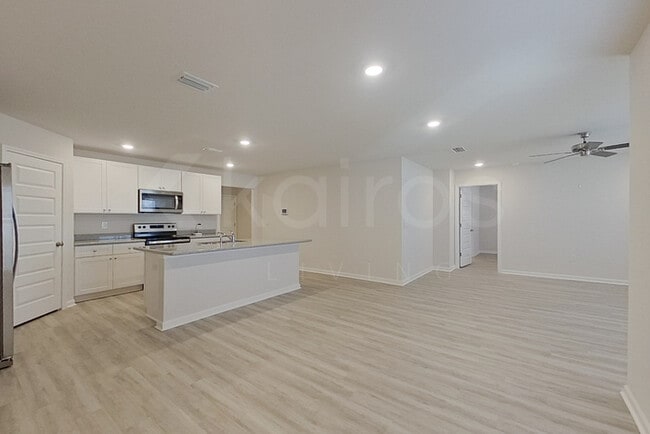 Photo - 4647 Malay Cir
