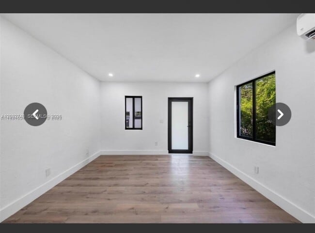Photo - 6911 NW 4th Ct Unidad 6915