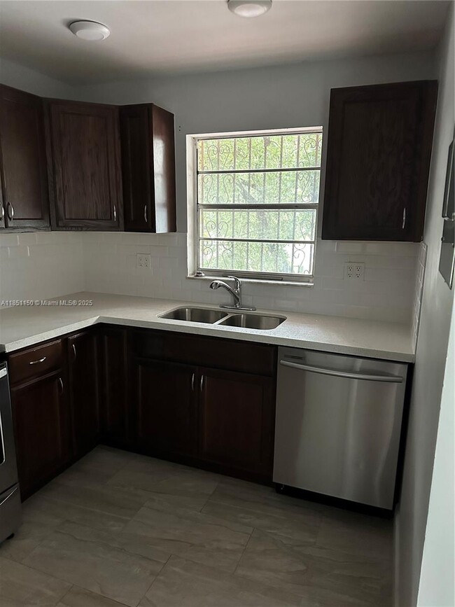 Photo - 1111 NW 19th Ave Unit 204