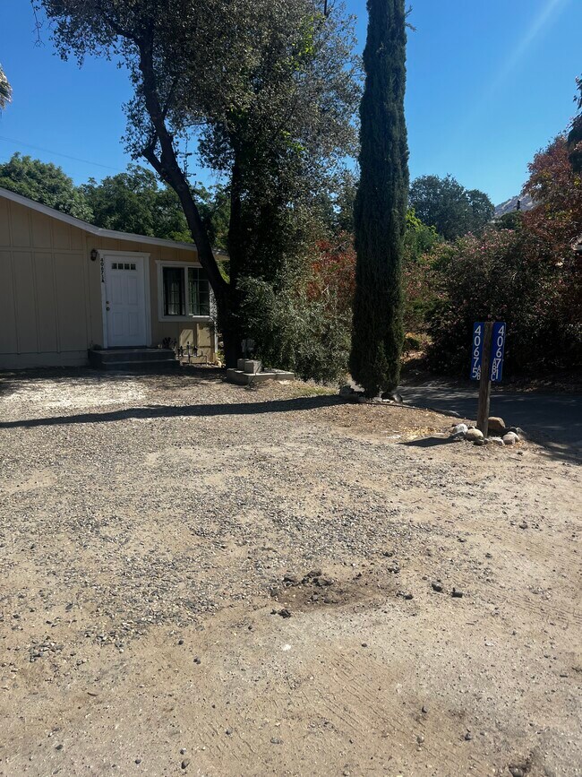 Photo - 40671 Old Three Rivers Rd Unidad A