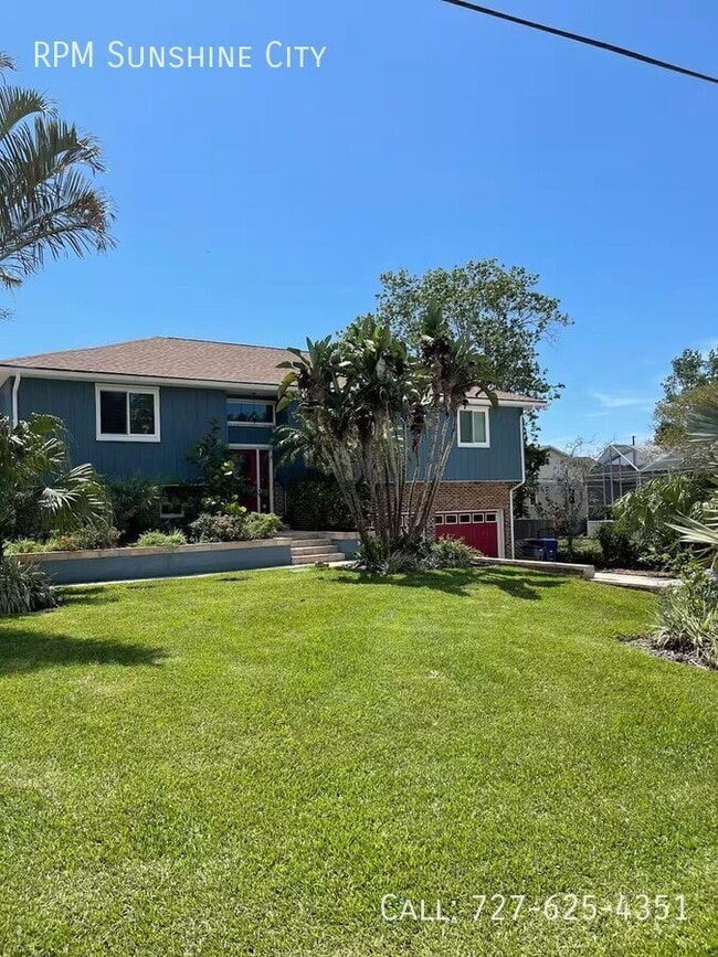 Photo - 3033 Pineview Dr