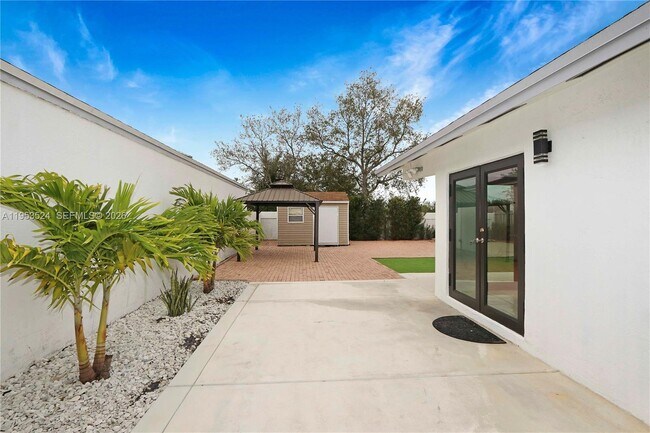 Photo - 21049 SW 118th Ave