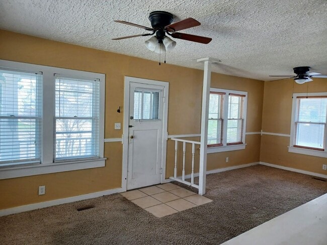 Photo - Cute 2 bedroom, 1 bathroom home on Southeast side