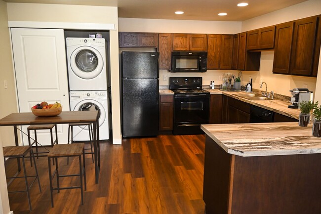 Photo - 2 Bed 2 Bath Baxter Springs Condo with mountain views