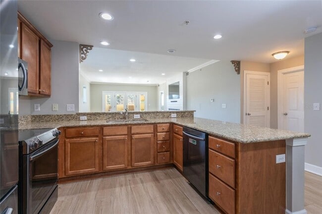 Photo - 300 Bella Harbor Ct