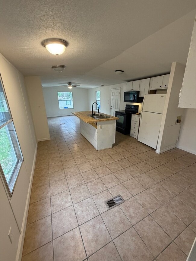 Photo - 8100 Yount Rd