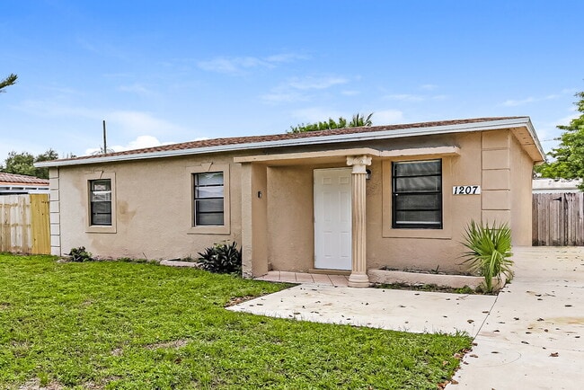 Photo - 1207 NW 17th Ave