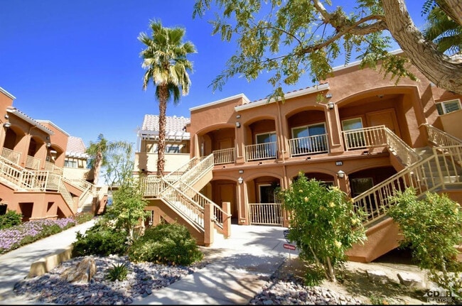 Building Photo - 45245 Seeley Dr Unit 15f