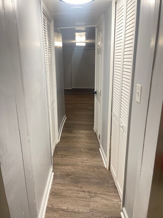 Photo - 204 34th St NE