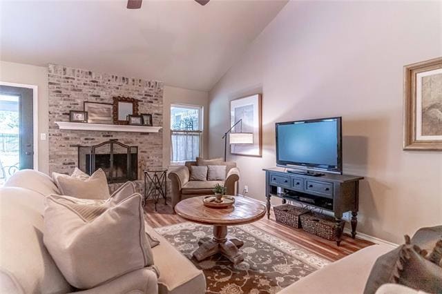 Photo - 911 Meadowlark Ln