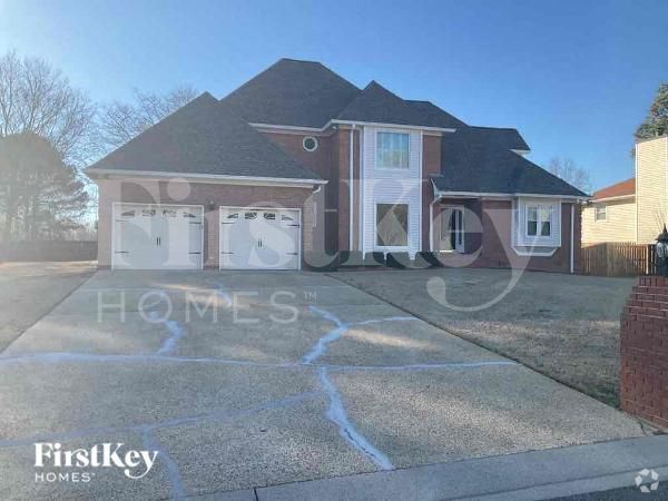 Building Photo - 5812 Ashley Dr Rental