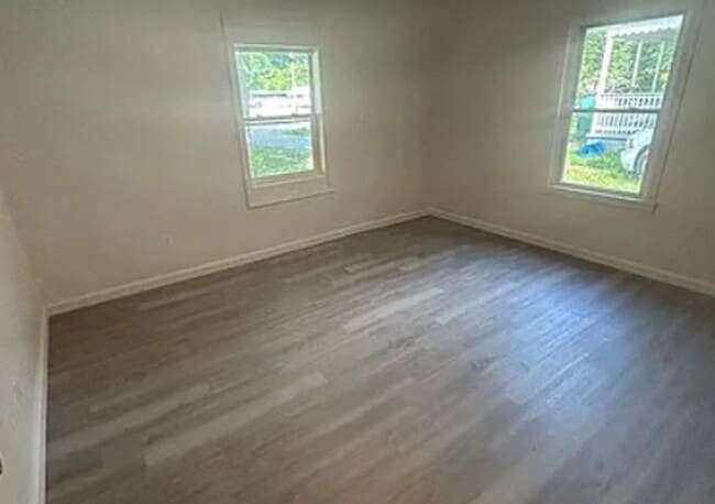 Photo - 945 Howell Ave