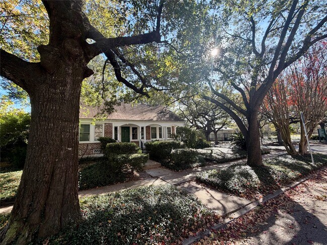 Photo - 1621 Cherryhurst St