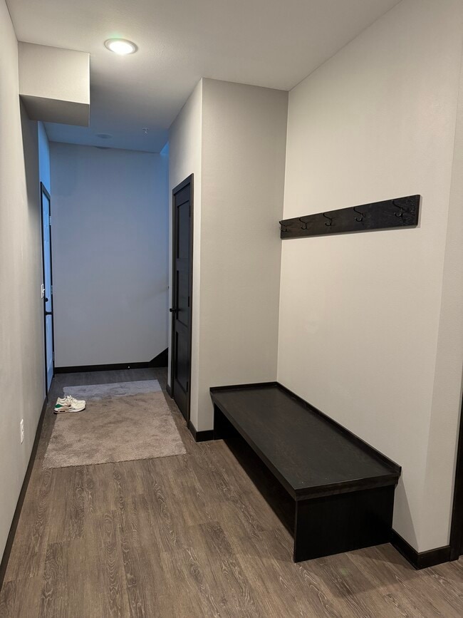 Photo - 2096 Rolling Green Trl