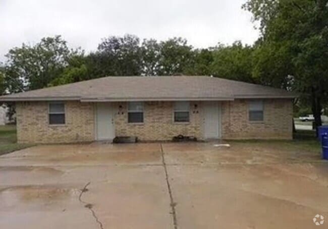 Building Photo - Beautiful 2 Bed / 1 Bath home in Copperas ...