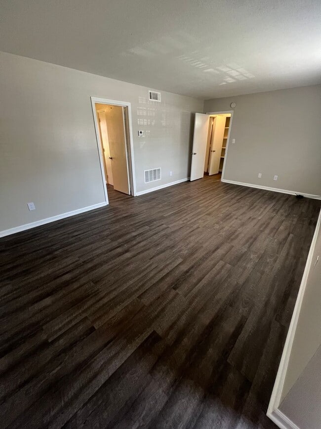 Photo - Huntingdon Apartments