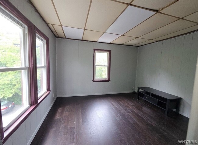 Photo - 1037 Walden Ave