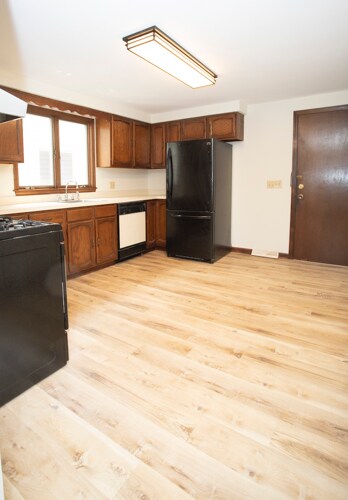 Photo - 127 School St Unit Lower