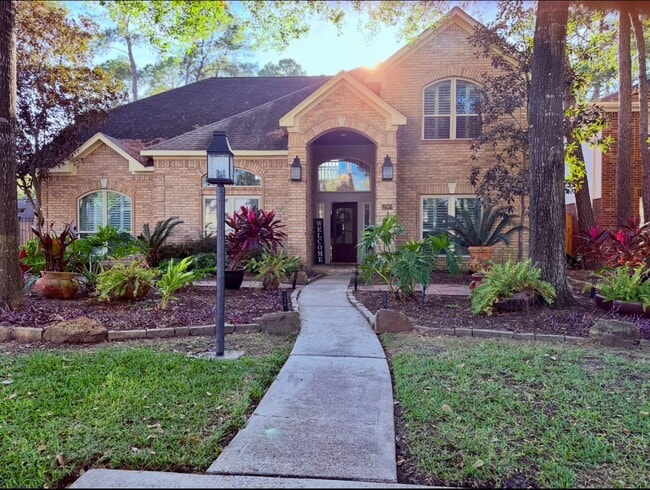 Building Photo - 12907 Lake Mist Dr