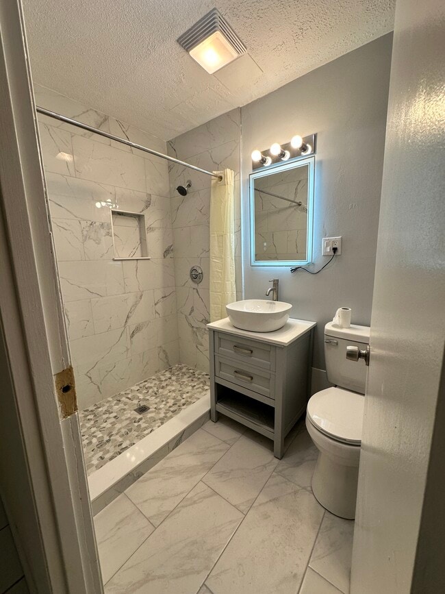 new bathroom - 624 Hyde Park Ave Unit A1