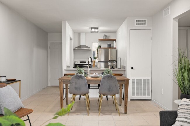 Photo - 3804 N 8th Ct Unit Apt. 3