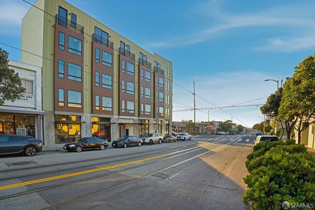 Photo - 3945 Judah St