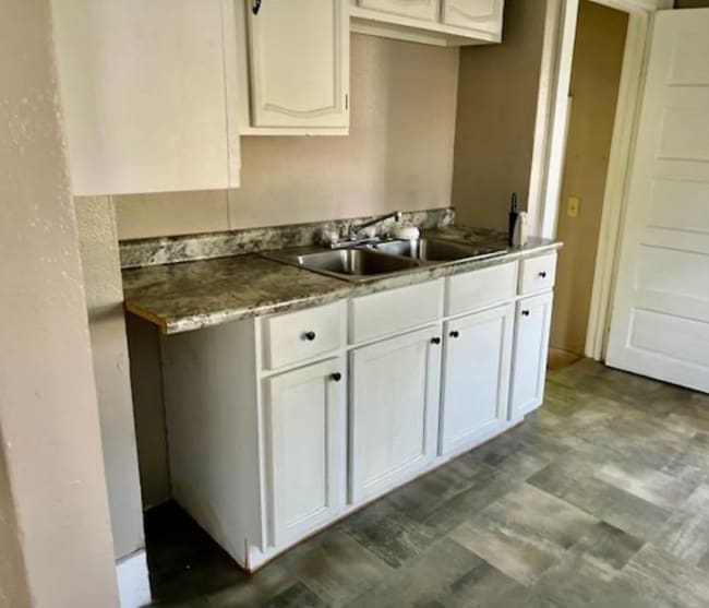 Photo - 122 Walnut St