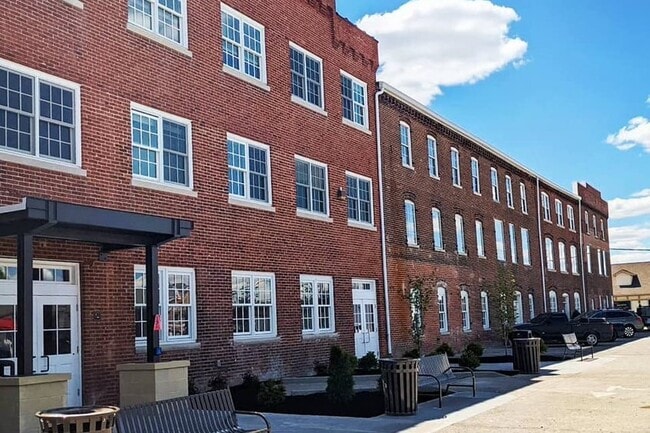 Depot Square Flats pet-friendly apartments located in Downtown Batesville, Indiana 47006. - Depot Square Flats Rental