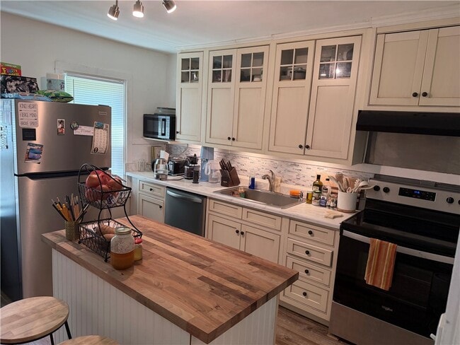 Photo - 69 Averill Ave