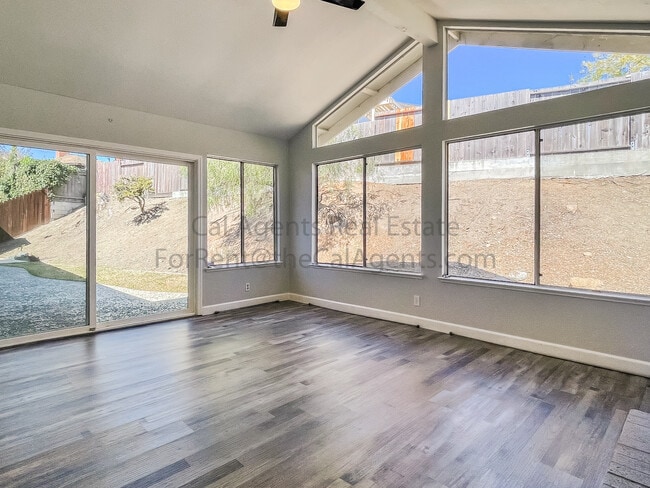 Photo - 3600 Siskiyou Ct