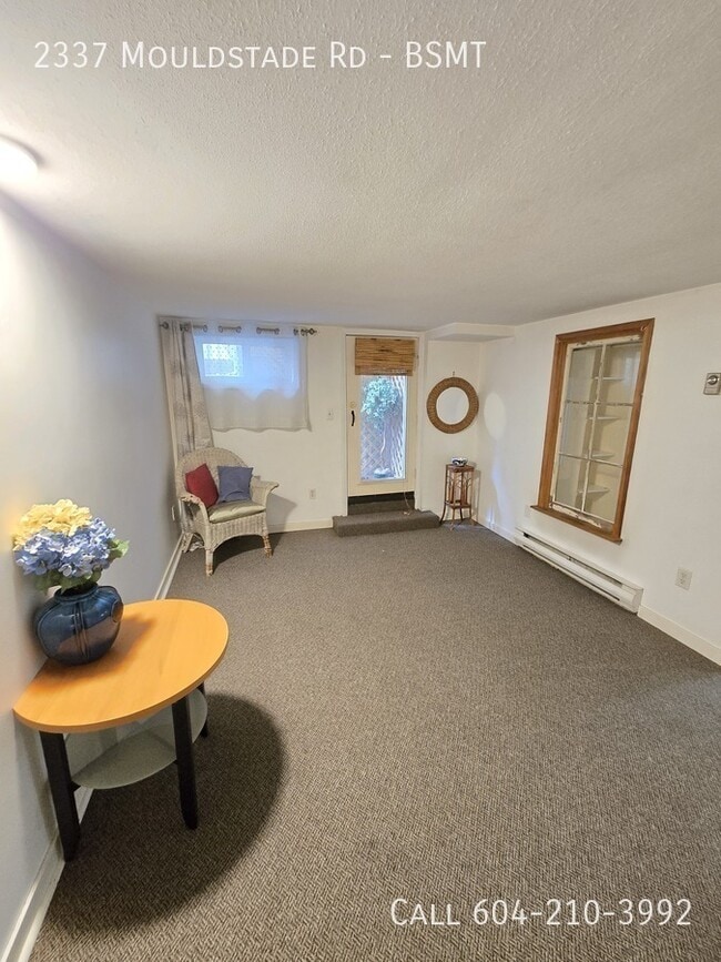 Building Photo - Cozy Basement Suite - Utilities Included Unit BSMT