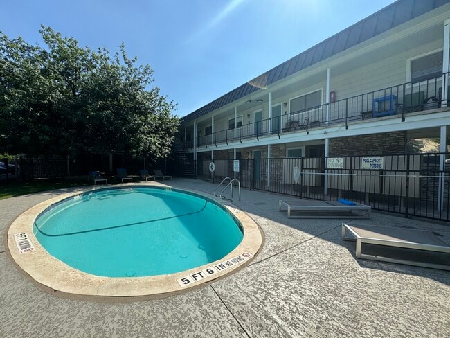 Pool - District 53 Apartments