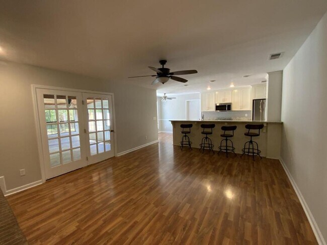 Photo - 311 Slash Ct