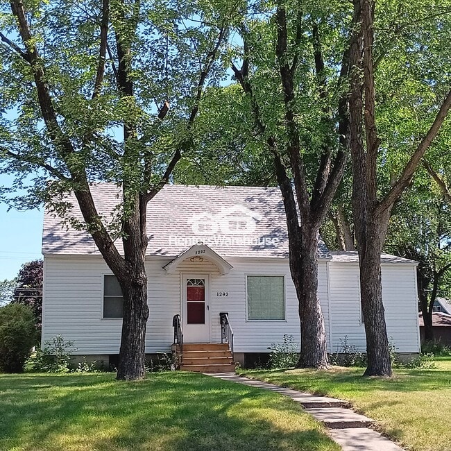 Building Photo - 1292 12th Ave N Rental