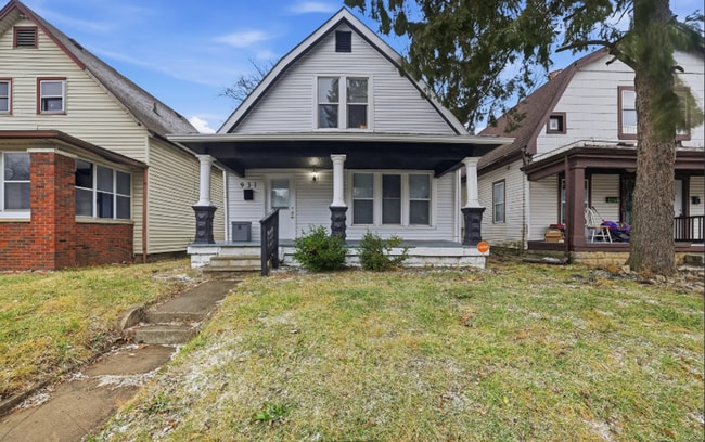 Building Photo - Large 2 Bedroom Home