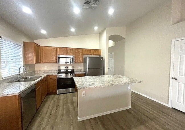 Photo - 108 Mccormick Dr