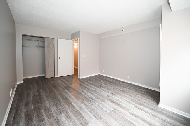 Rainbow Plaza Apartments