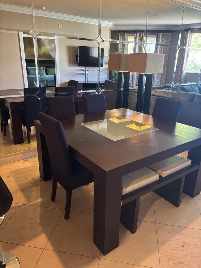 Photo - Meridian Furnished 2 Bd / 2 Ba Luxury Condo - Resort Style Living.