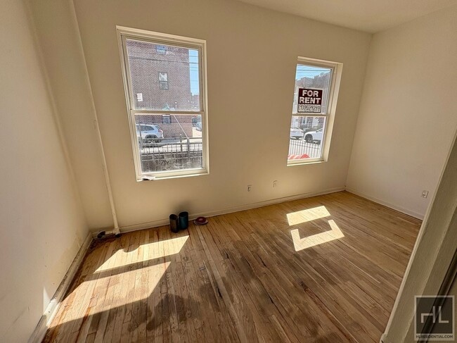 Photo - BAKER AVENUE, BRONX Unit 1