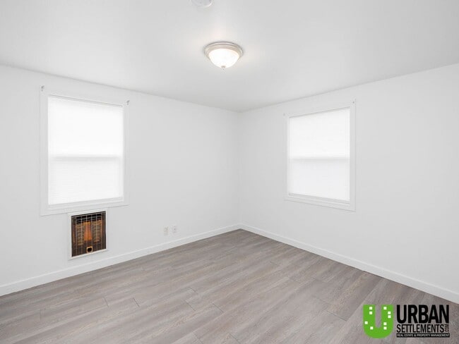 Photo - Hard-to-Find 2 Bed Home with HUGE Fenced Yard