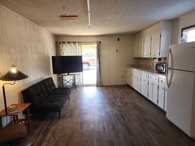 Photo - 71 Price Blvd